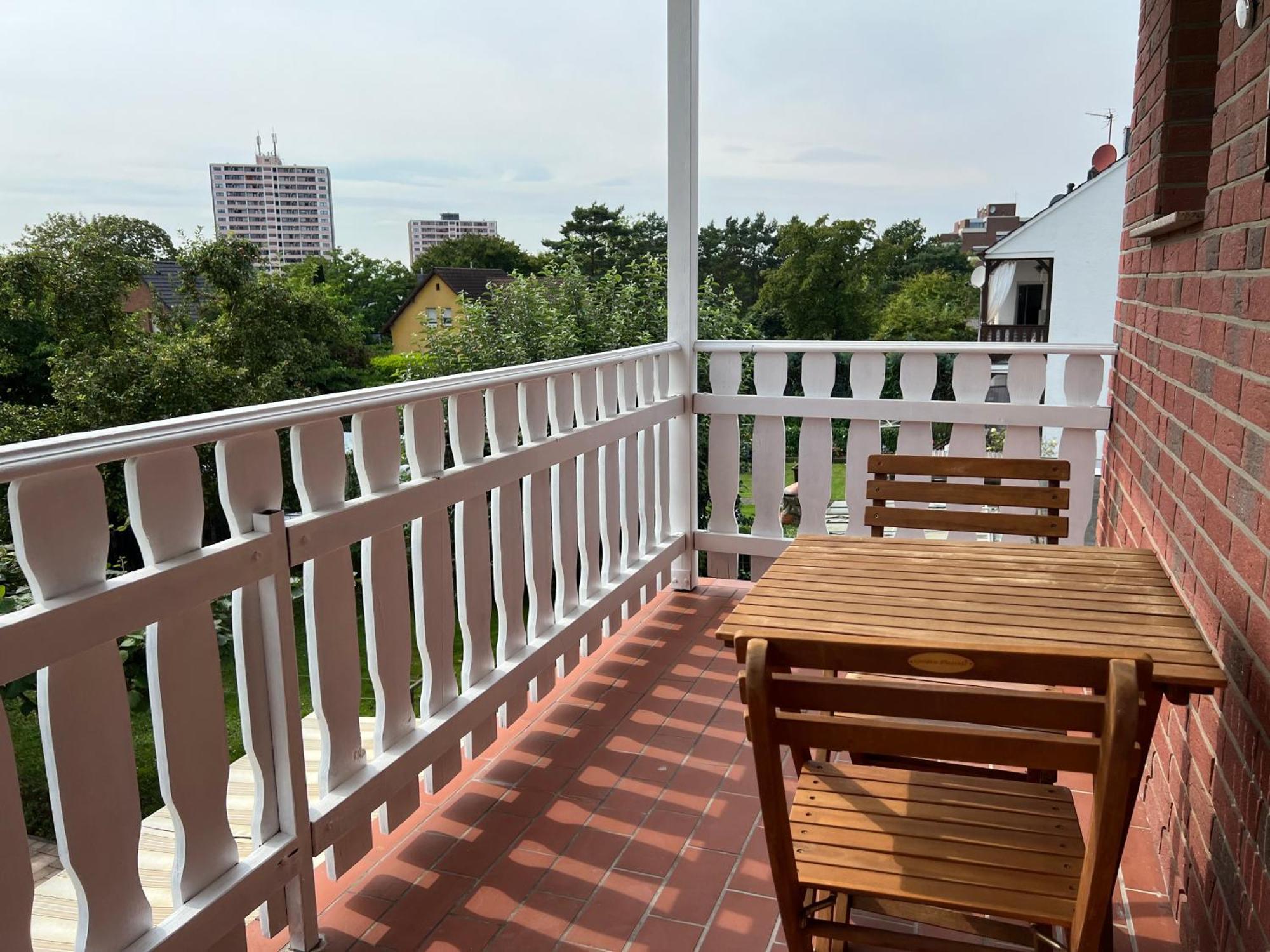 Elegante Apartment In Erftstadt Mit Balkon, Zentral, Bahnhof Nah, Phantasialand Bruehl Bei Cologne מראה חיצוני תמונה