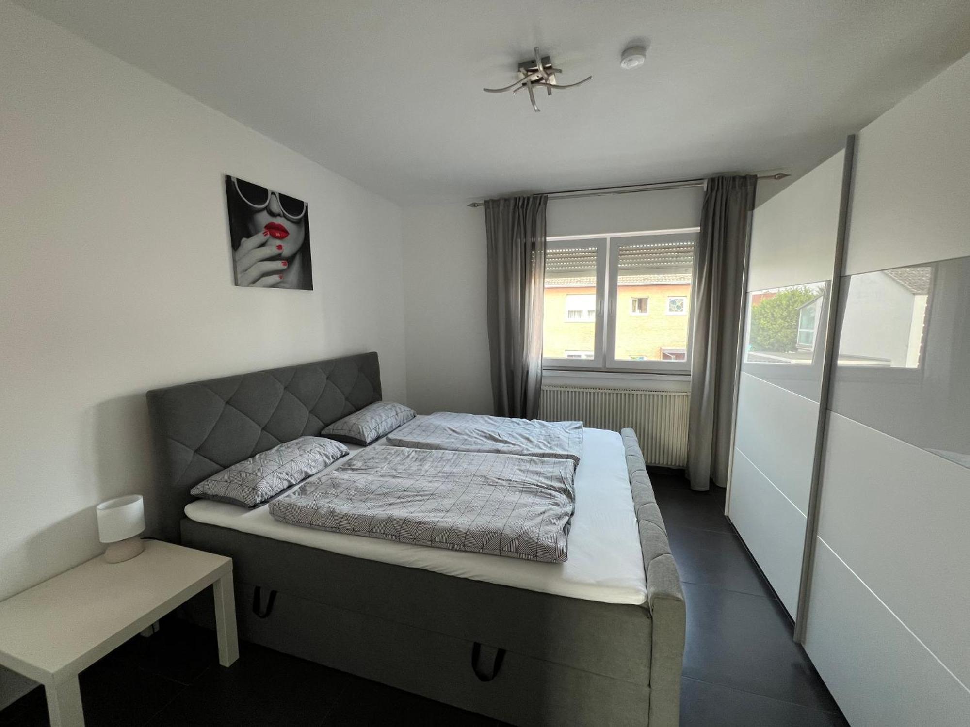 Elegante Apartment In Erftstadt Mit Balkon, Zentral, Bahnhof Nah, Phantasialand Bruehl Bei Cologne מראה חיצוני תמונה