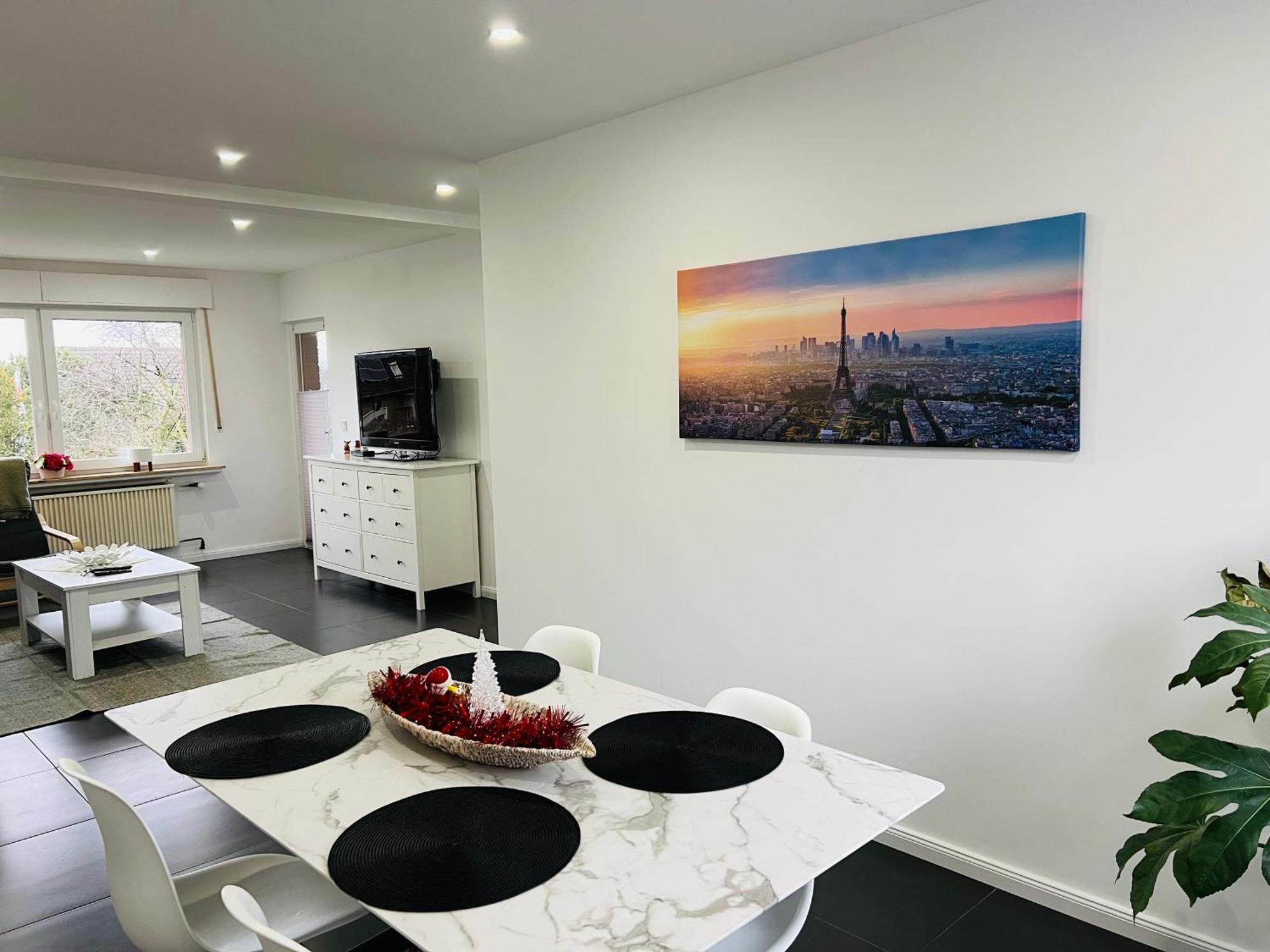 Elegante Apartment In Erftstadt Mit Balkon, Zentral, Bahnhof Nah, Phantasialand Bruehl Bei Cologne מראה חיצוני תמונה