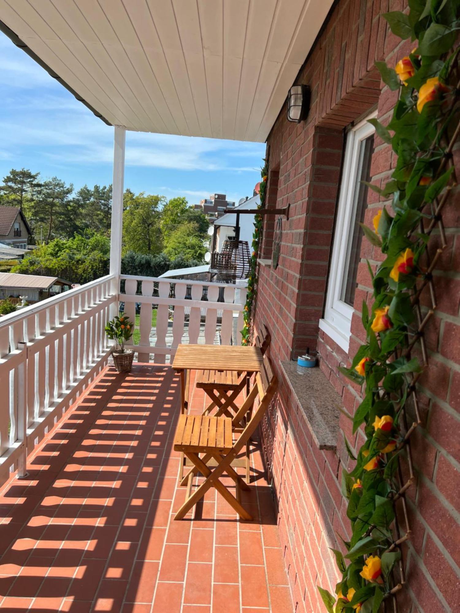 Elegante Apartment In Erftstadt Mit Balkon, Zentral, Bahnhof Nah, Phantasialand Bruehl Bei Cologne מראה חיצוני תמונה